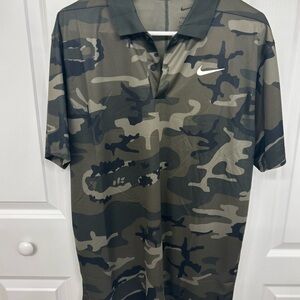 Nike Men's Camo Polo Shirt - Olive and Black